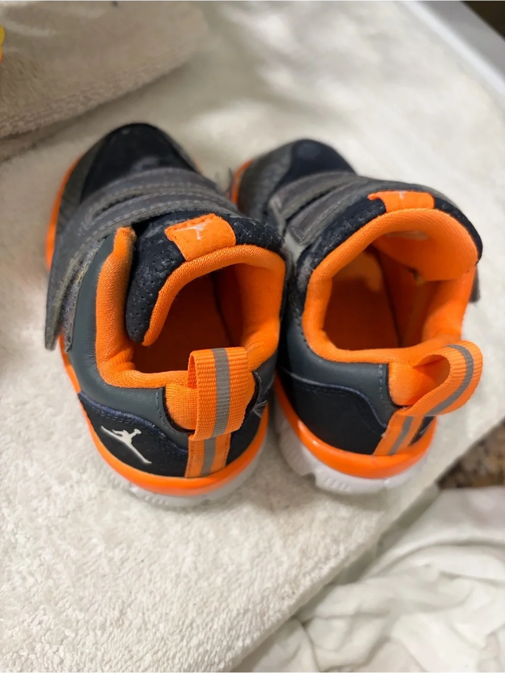 Little Jordan Toddlers Sneakers Elephant Grey & Orange Velcro PreOwned Size 5-6